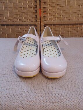 Platform Mary Jane Shoes, Size 6